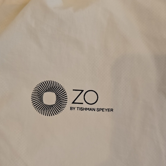 ZO by Tishman Speyer Medium Creamy Yellow Hooded Pullover Windbreaker - Picture 7 of 13